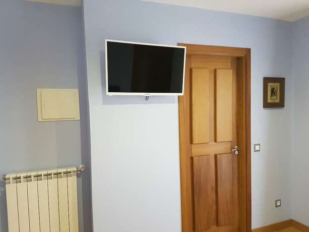 Imagen de la habitación del Hotel Hostal Camelot. Foto 18