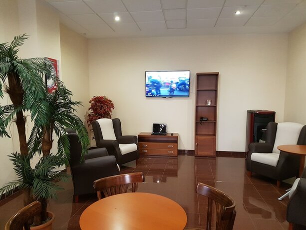 Imagen general del Hotel Hostal Camelot. Foto 10
