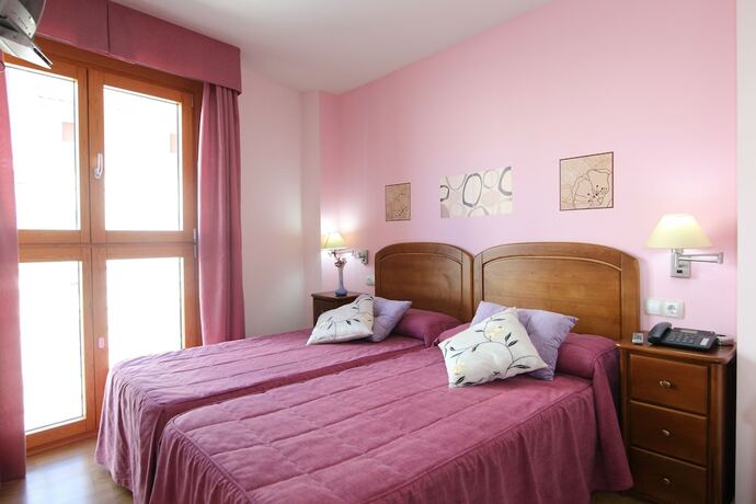 Imagen general del Hotel Hostal Campo Real Bed and Breakfast. Foto 8
