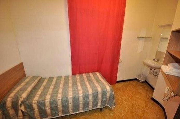 Imagen general del Hotel Hostal Can Blanco. Foto 11