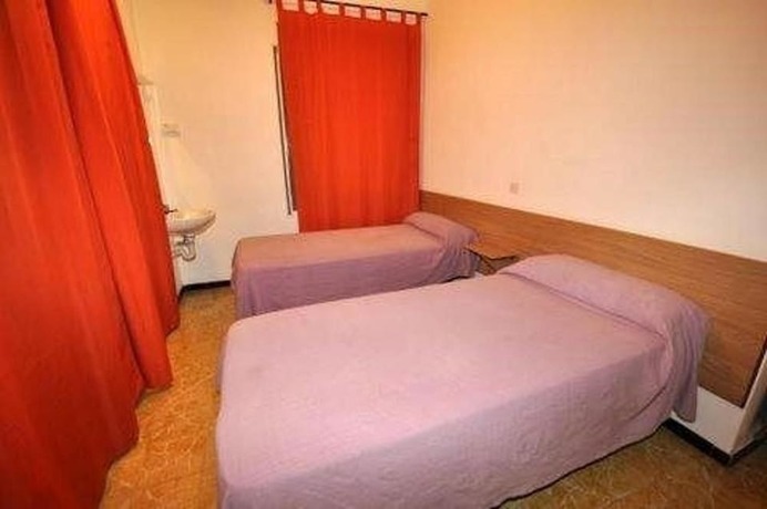 Imagen general del Hotel Hostal Can Blanco. Foto 12