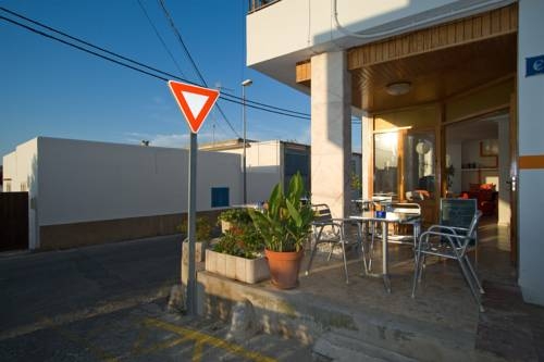 Imagen general del Hotel Hostal Can Jurat. Foto 8