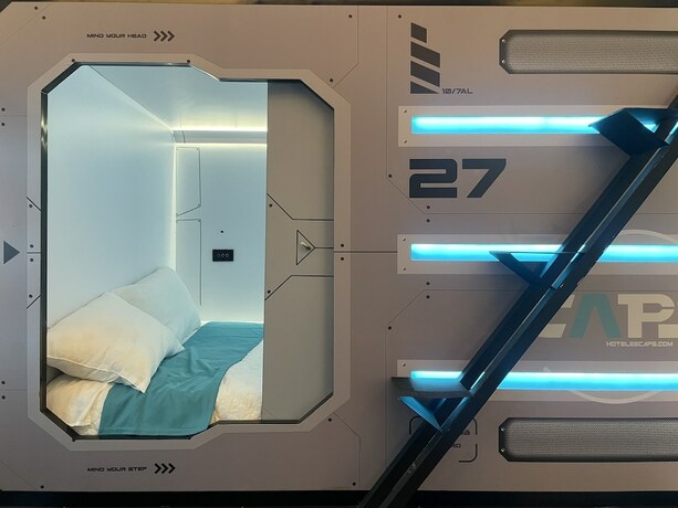 Imagen de la habitación del Hotel Hostal Caps Mall. Foto 20