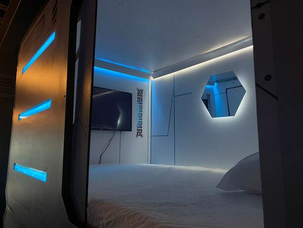 Imagen de la habitación del Hotel Hostal Caps San Diego. Foto 19