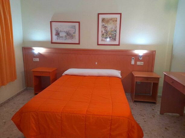 Imagen general del Hotel Hostal Carlos III. Foto 3