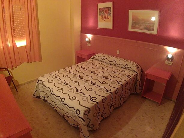 Imagen de la habitación del Hotel Hostal Carlos III. Foto 19