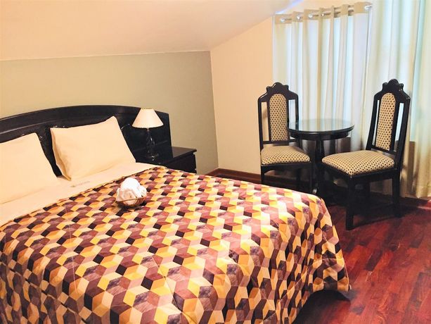 Imagen de la habitación del Hotel Hostal Carlos Tenaud. Foto 15