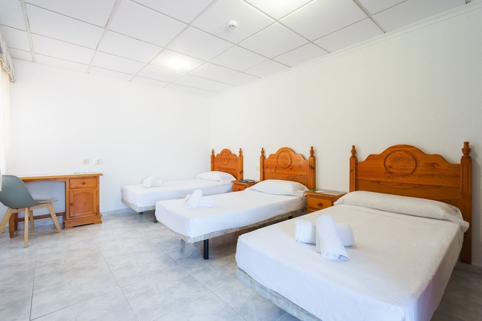 Imagen de la habitación del Hotel Hostal Casa Antonio by Vivere Stays. Foto 2