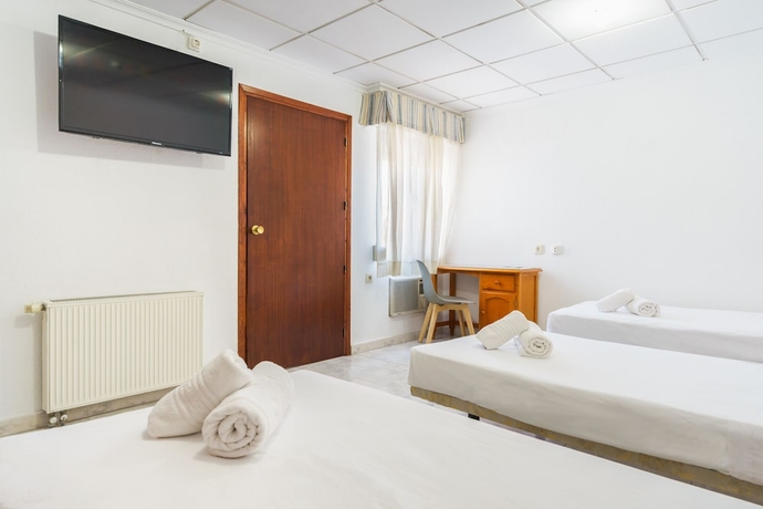 Imagen de la habitación del Hotel Hostal Casa Antonio by Vivere Stays. Foto 3