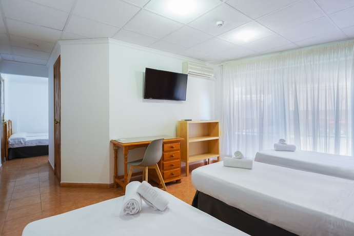 Imagen de la habitación del Hotel Hostal Casa Antonio by Vivere Stays. Foto 5