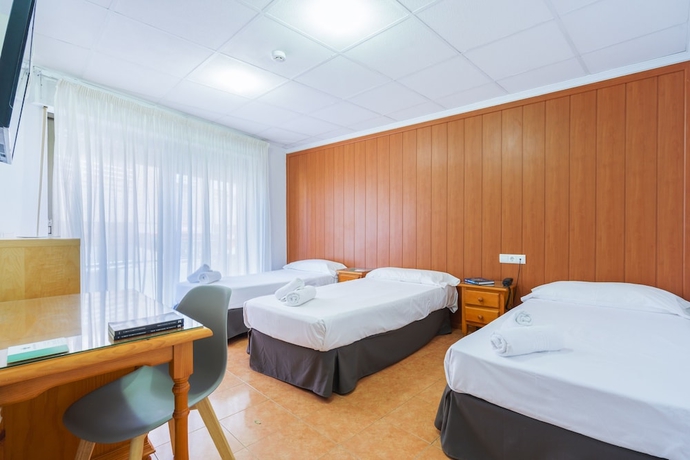 Imagen de la habitación del Hotel Hostal Casa Antonio by Vivere Stays. Foto 9