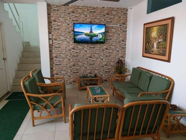 Imagen general del Hotel Hostal Casa Latina. Foto 9