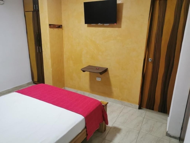 Imagen de la habitación del Hotel Hostal Casa Roma. Foto 3