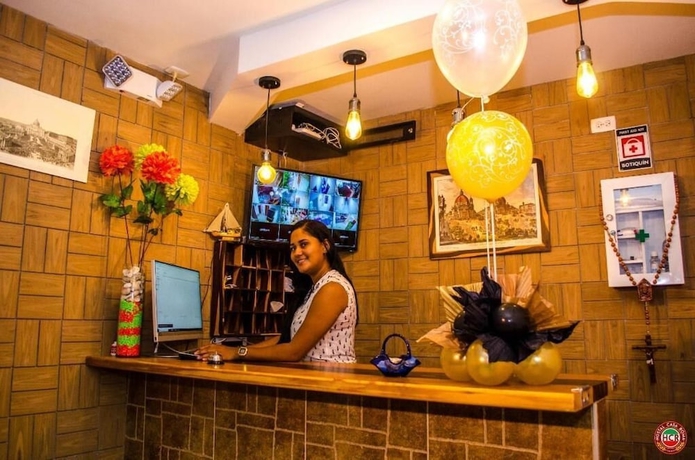 Imagen de los interiores del Hotel Hostal Casa Roma. Foto 13