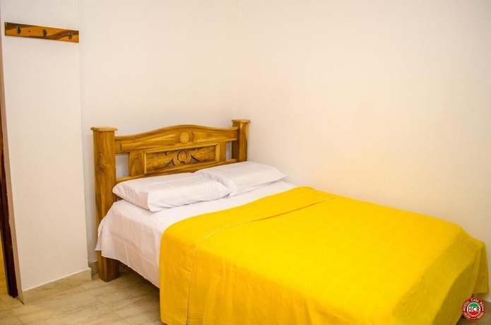 Imagen de la habitación del Hotel Hostal Casa Roma. Foto 6