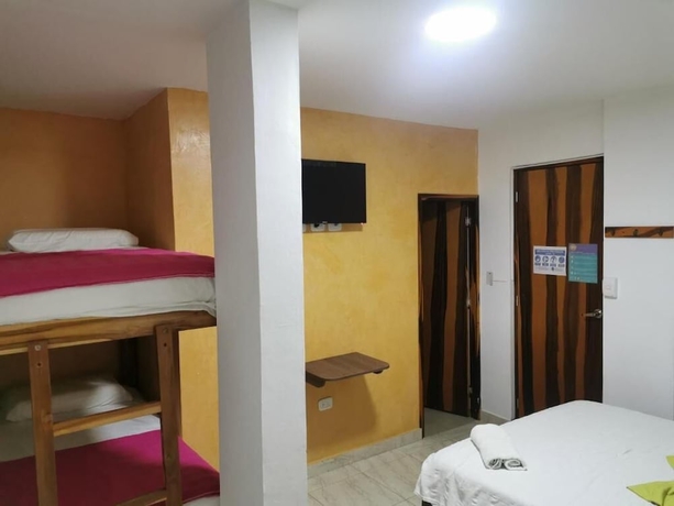 Imagen de la habitación del Hotel Hostal Casa Roma. Foto 8