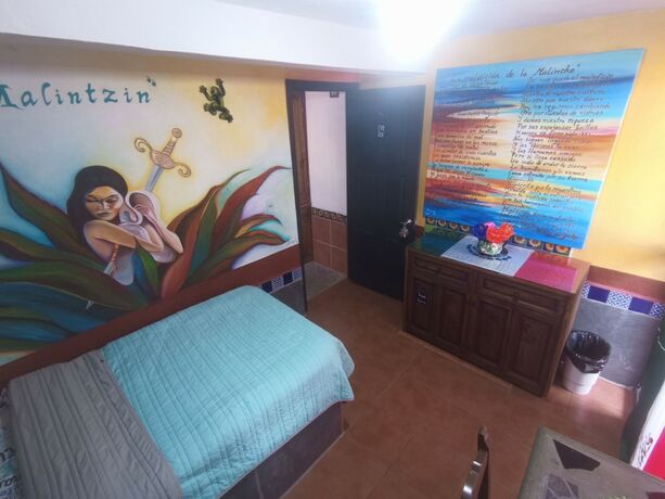 Imagen de la habitación del Hotel Hostal Casa de Dante. Foto 11