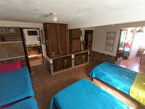 Imagen de la habitación del Hotel Hostal Casa de Dante. Foto 19