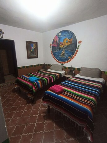 Imagen de la habitación del Hotel Hostal Casa de Dante. Foto 20