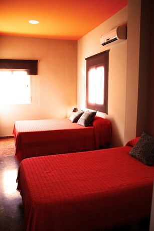 Imagen general del Hotel Hostal Ciudad Jardin. Foto 2