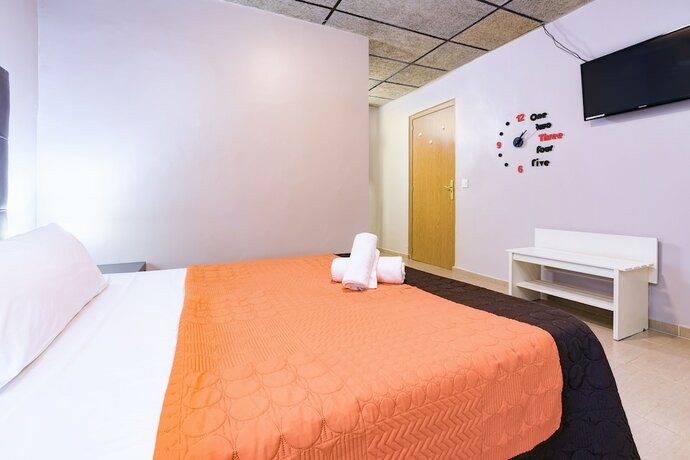 Imagen de la habitación del Hotel Hostal Ciudad Jardin. Foto 11