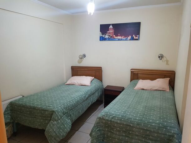 Imagen de la habitación del Hotel Hostal Colo Colo. Foto 9