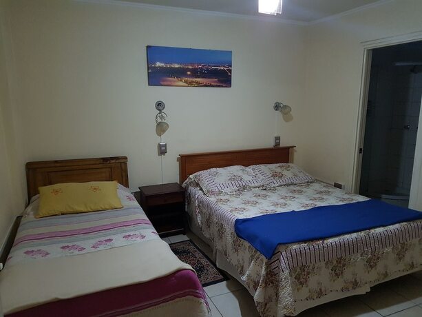 Imagen de la habitación del Hotel Hostal Colo Colo. Foto 12