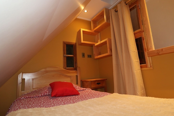 Imagen de la habitación del Hotel Hostal Corvatsch. Foto 3