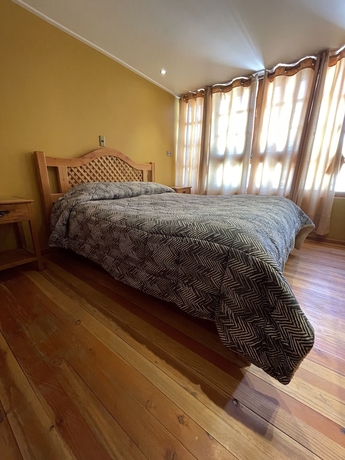 Imagen de la habitación del Hotel Hostal Corvatsch. Foto 6