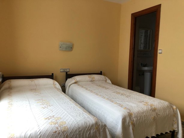 Imagen de la habitación del Hotel Hostal Costa Sol. Foto 6