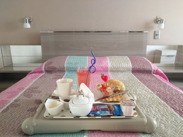 Imagen general del Hotel Hostal Costa de Marfil. Foto 4