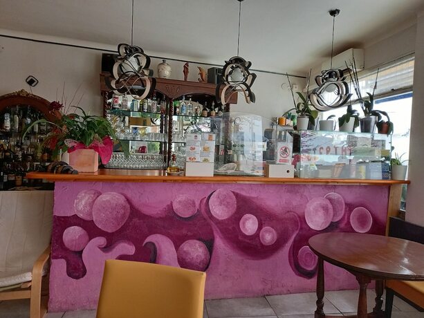 Imagen general del Hotel Hostal Creus. Foto 8
