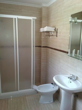 Imagen general del Hotel Hostal Cruce. Foto 10