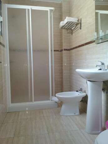 Imagen general del Hotel Hostal Cruce. Foto 11