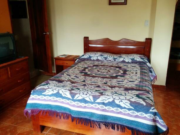 Imagen general del Hotel Hostal Curiñan. Foto 1
