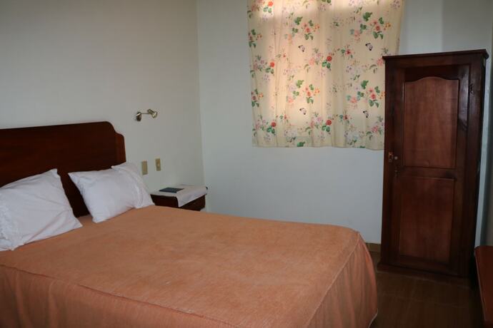 Imagen de la habitación del Hotel Hostal D Oleo M&eacute;ndez. Foto 16