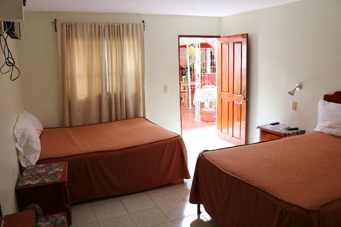 Imagen de la habitación del Hotel Hostal D Oleo M&eacute;ndez. Foto 18