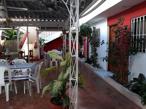 Imagen general del Hotel Hostal D Oleo M&eacute;ndez. Foto 11