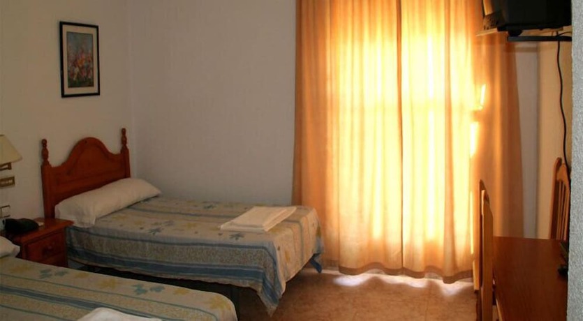 Imagen de la habitación del Hotel Hostal Diegos. Foto 8