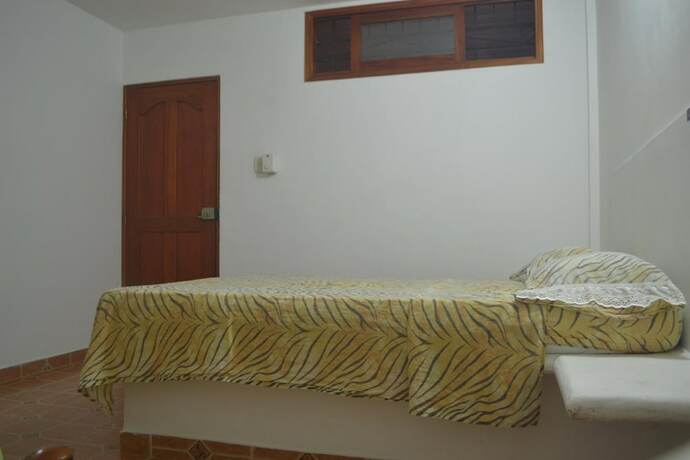 Imagen general del Hotel Hostal Dumbira. Foto 1