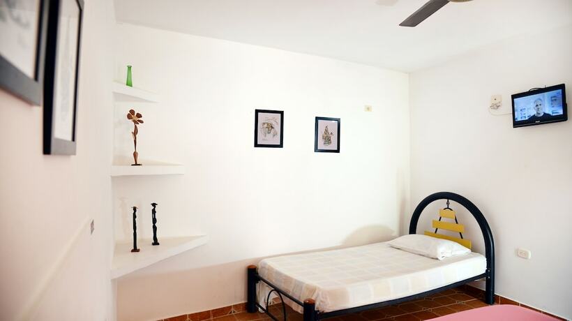 Imagen de la habitación del Hotel Hostal Dumbira. Foto 17