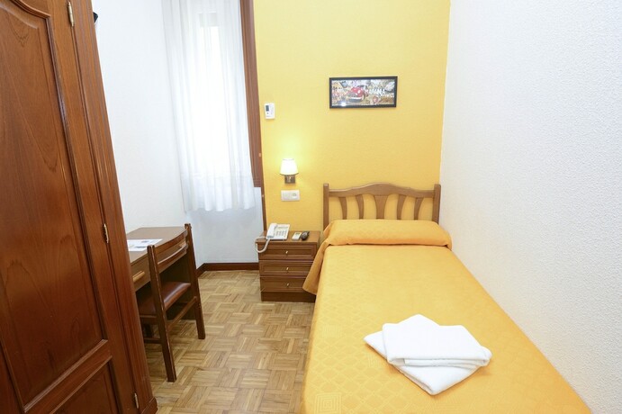 Imagen general del Hotel Hostal Edreira. Foto 10