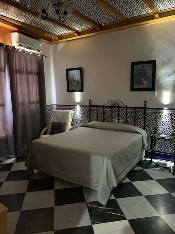 Imagen de la habitación del Hotel Hostal El Ancla. Foto 18