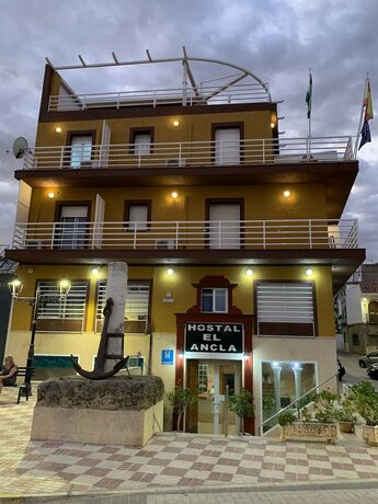 Imagen general del Hotel Hostal El Ancla. Foto 11