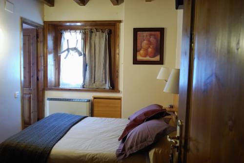 Imagen de la habitación del Hotel Hostal El Bouquet. Foto 8