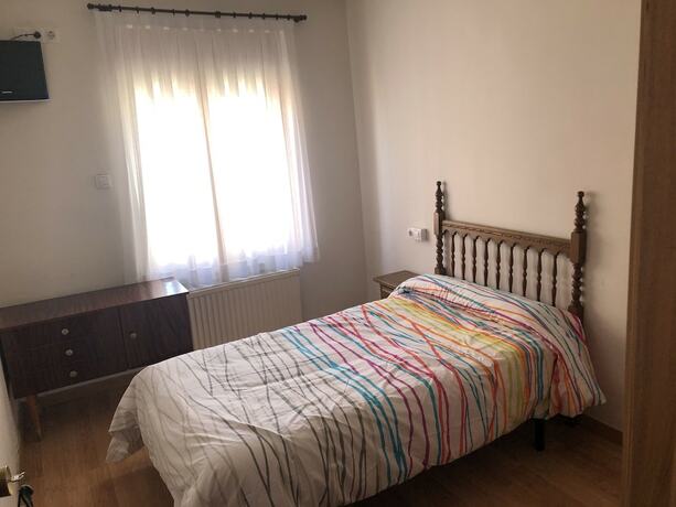 Imagen de la habitación del Hotel Hostal El Delfin Verde. Foto 14