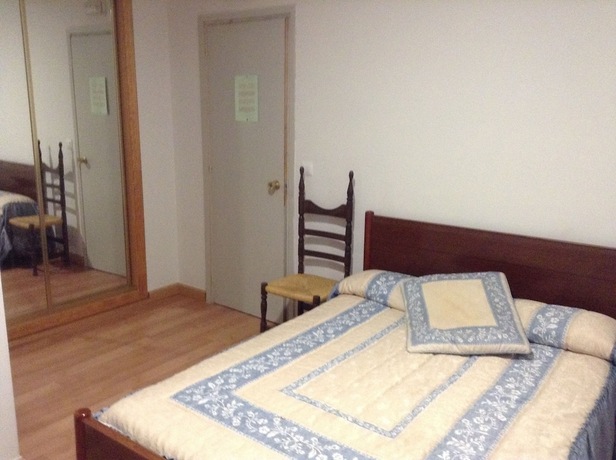 Imagen de la habitación del Hotel Hostal El Delfin Verde. Foto 15