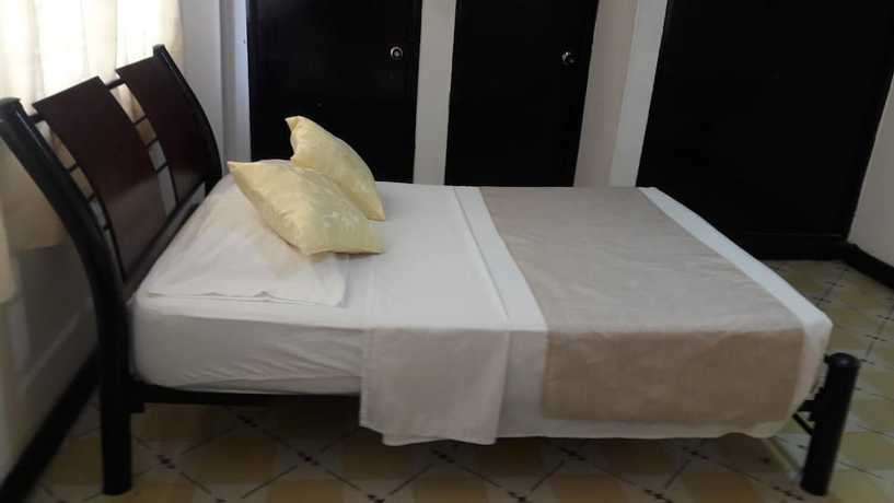 Imagen de la habitación del Hotel Hostal El Exito. Foto 3