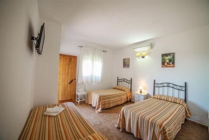 Imagen de la habitación del Hotel Hostal El Levante. Foto 14