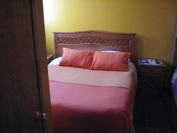 Imagen general del Hotel Hostal El Mirador, PUNTA ARENAS. Foto 17